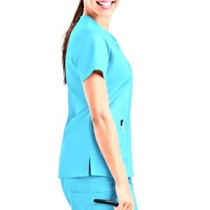 Health pro Scrub top. Turquoise Blue